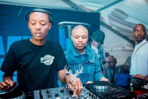 auto draft Afro Beat Za 8 300x200 - Tribesoul – Top Dawg Sessions