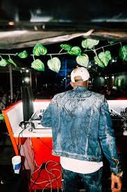 Mdu aka TRP & Kabza De Small Ft DJ Maphorisa  – Controlling Those Bars (Song)